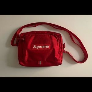 Supreme Shoulder Bag (SS19 Collection)